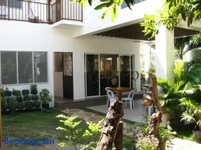 BJs Seaside - Image 1