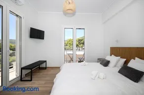 Muse Studios & Apartments Agia Marina - Image 4