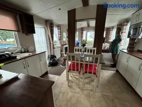 Coyles retreat - Image 2