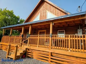 2BR Kodak TN Cabin Retreat Fire Pit Near Smokies - Image 2