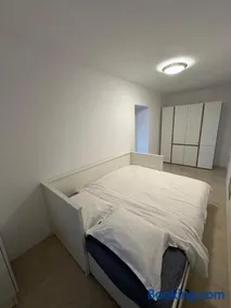 Zen 2 Bedroom Apartment with Terrace - Image 1