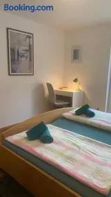 Bright Rooms with WiFi , Terrace between Freiburg and France , private Zimmer - Image 3