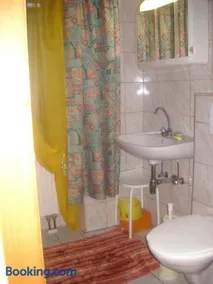 Weinbau-Gästezimmer Martin und Eva Maria Jamek - Image 4