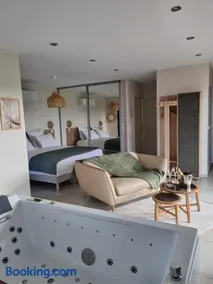 La Suite - Image 1