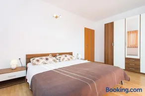 Adria Punat Apartments - Image 1