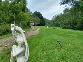 Hillcrest Manor Cottage And Historic Wildlife Area - Image 3
