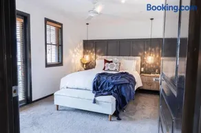 Camden Apartment - Image 3
