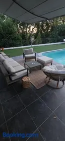 Villa with Pool & Pool House - Image 2