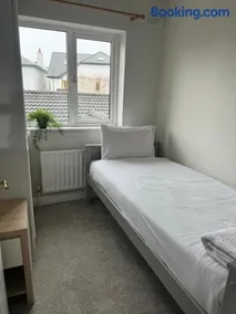 Holiday House - Image 3