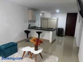 Exclusivo Apartamento Plaza Con Piscina - Image 2