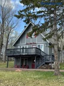Snow Otter Haus - Image 2