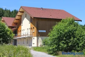 Appartement accueillant à Xonrupt-Longemer 70 m² avec jardin privatif - Image 2