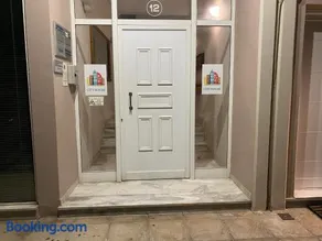 City House 3 - Image 3
