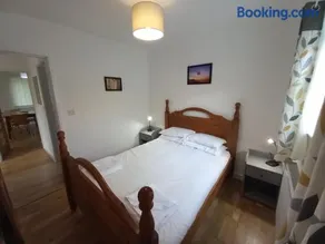 Penglais Lodge - Image 1