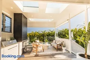 Luma Beach House Coastal Wellness Retreat at Belongil - Image 2