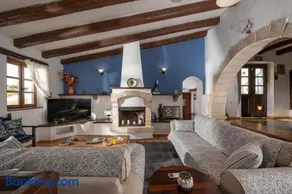 Altair Blue Villa - Private Jacuzzi and Views - Image 3