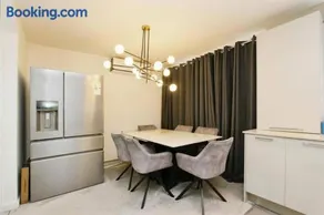 Family Friendly 4-Bedrooms - Image 1