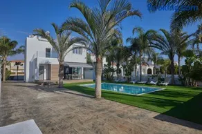 Sunrise Villa 9 - Image 3