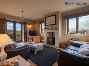 Blacksmith's Cottage - Image 2