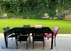Maison Privée, Calme, parking, Jardin - Image 2