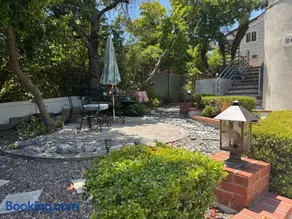 Large Luxury Studio with View in Santa Monica - Image 4