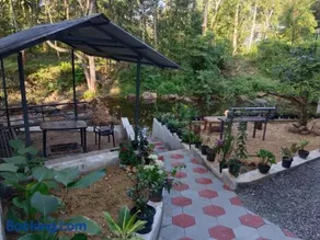 Riverside Bliss Villa - Image 3