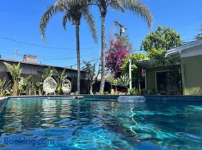Villa La Verde - Newly Designed 4BR Villa with Pool & Guesthouse by Topanga - Image 3
