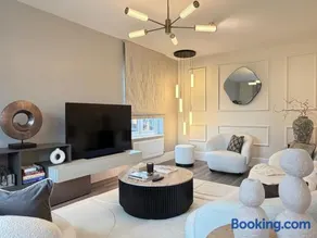 Bicester Rachi Villa- 3 bedroom luxurious house close to Bicester Village & The Cotswolds - Image 1