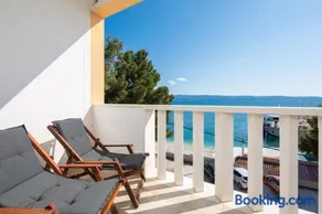 J.B. Beachfront Suites - Image 5