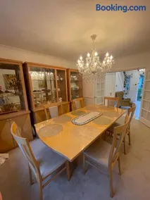 Beautiful 6 Bedroom House Oxford City - Image 5