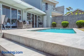 Exclusive Poolside Villa, Humewood - Image 3