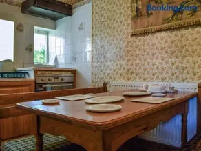 Tudor Cottage - Image 4