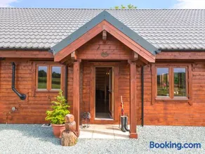 Hampton Lodge - Image 5