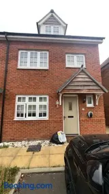 San Pedro Luxury Sittingbourne - Image 1