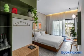 Hotel 48 - Image 1