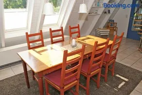 Zeltdachhaus mit WLan und Zaun - Image 3