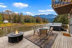 Riverfront Retreat Hot Tub Sauna Yard Gazebo and VIEWS - Image 2