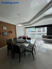 Meia Praia com estilo! 3 suítes, churrasqueira e garagem - Image 1