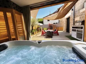 Villa Sirey & SPA - Jacuzzi & Sauna privatifs - 4 étoiles - 6 pers - Image 2