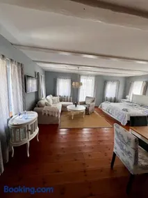 Katersuite - Image 2