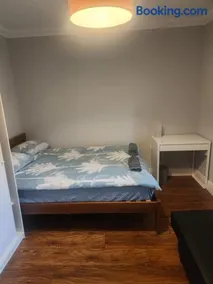4 Cosy Bedrooms near Airport & City 7people - Image 2
