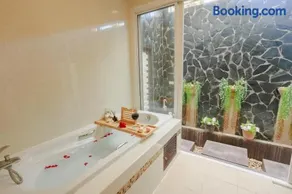 Private 400m2 Villa - Hearth - Mountain View - Huge yard - AC - Late Check-in - Image 4