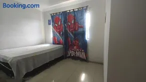 Sobrado grande disponível em ótima localização - Image 5
