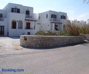 Roussos Beach Hotel - Image 2