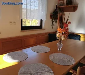 Hiška sončni hrib. - Image 1