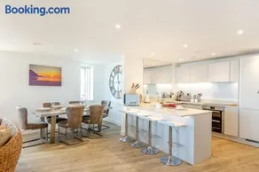3 Bed in Perranporth oc-p00692 - Image 5
