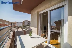 Green Olive Apartments - Image 3
