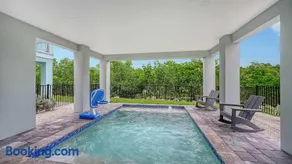 Luxury Waterfront Villa Home with Private Dock and Pool Manatee Cove at Hunters Point - Image 1