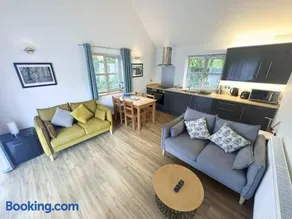 Willoughby Lodges - Image 2