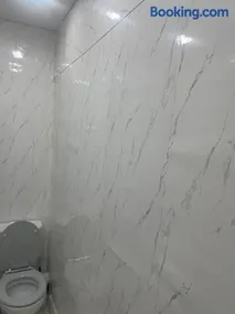 One Bed Apartment - Image 4